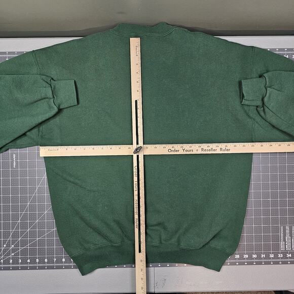 Vintage Russell Athletics Sweatshirt XL Green Crewneck 90s USA Boxy Essential - Picture 6 of 8